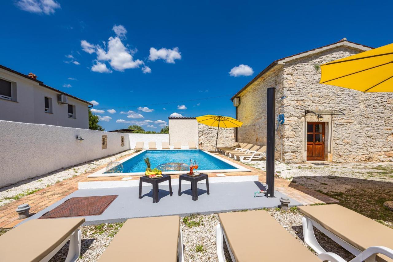Villa Laura - Orihi Barban Kültér fotó