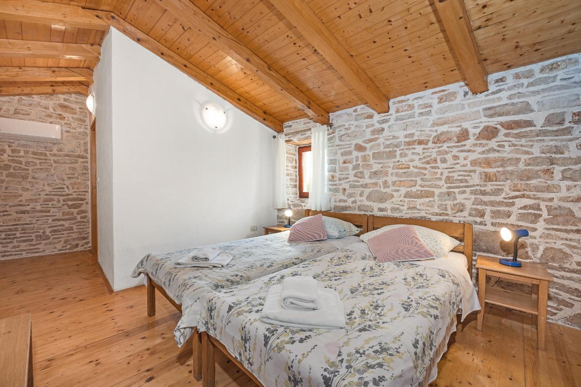 Villa Laura - Orihi Barban Kültér fotó